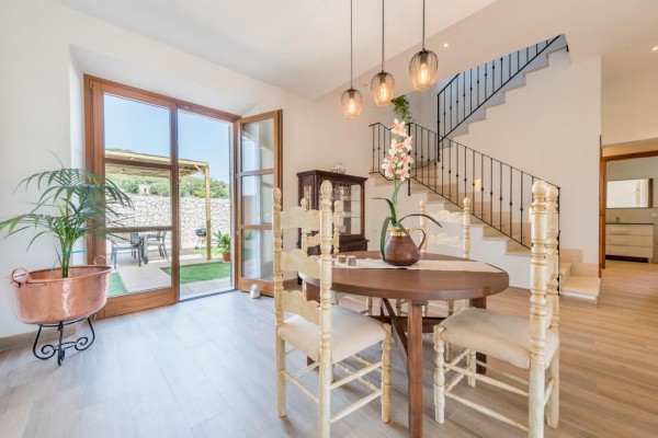 Country house in s’Horta with pool 