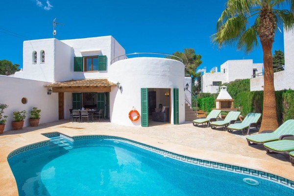 Nice villa for rent in Cala d’Or